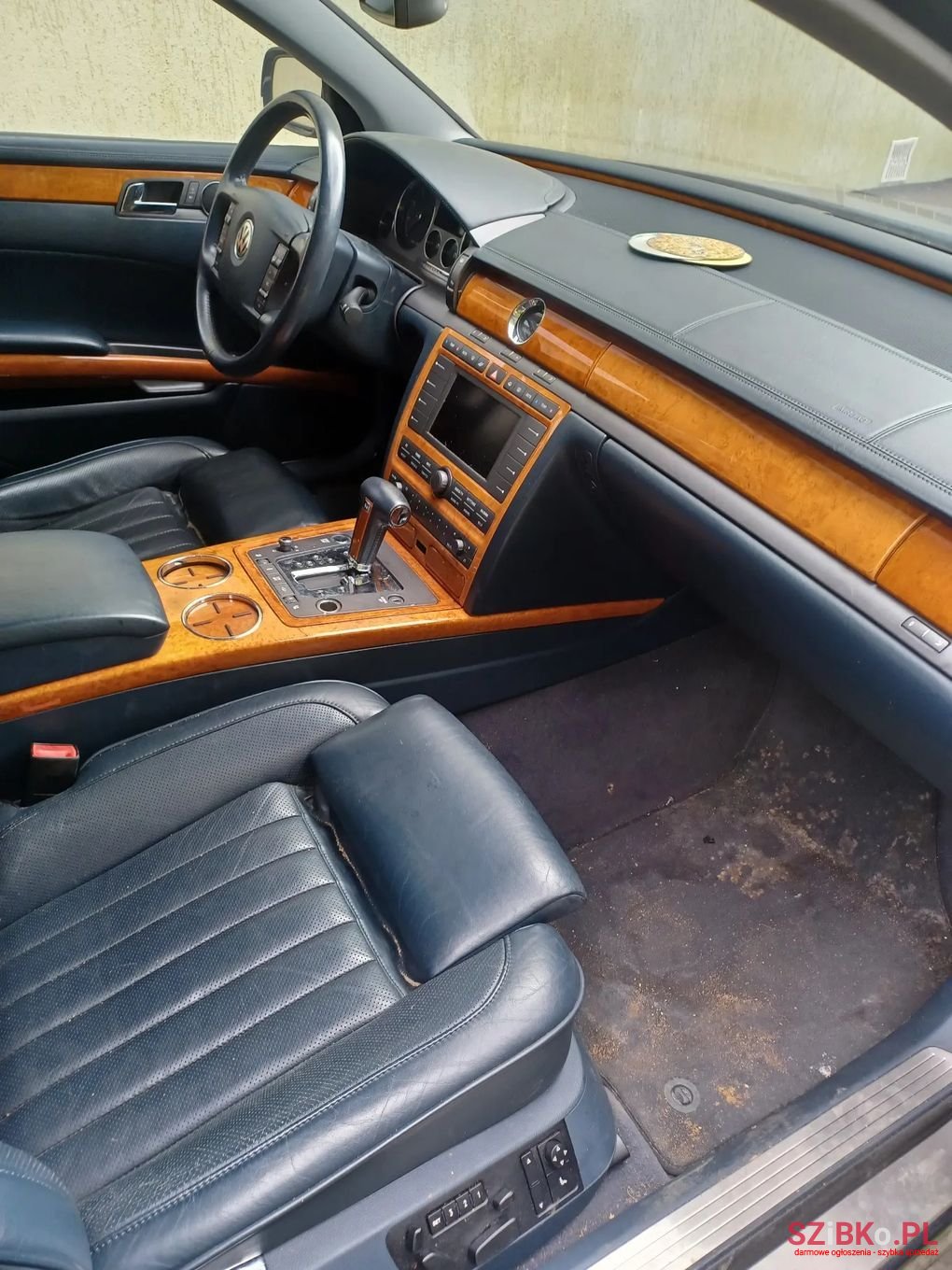 2004' Volkswagen Phaeton photo #5