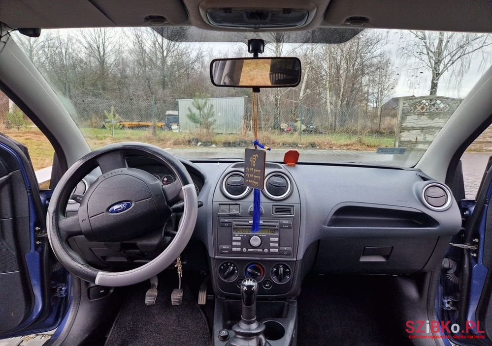 2006' Ford Fiesta 1.3 Ambiente photo #1