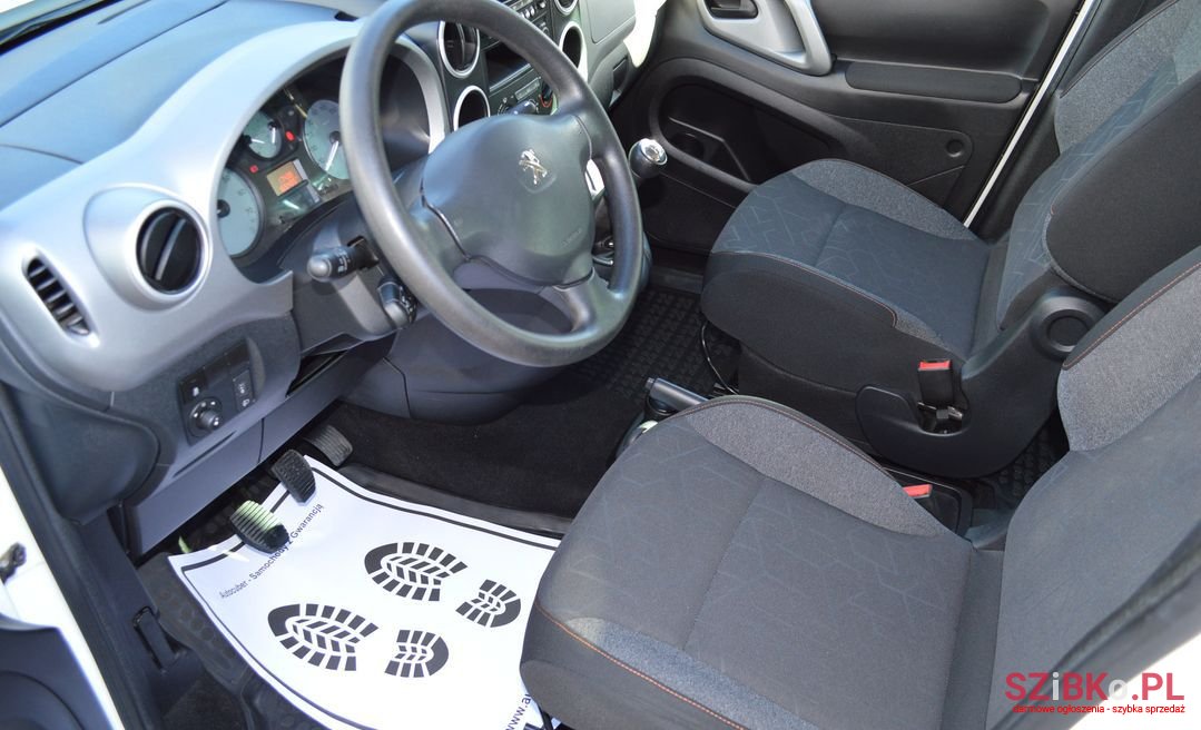 2017' Peugeot Partner photo #4