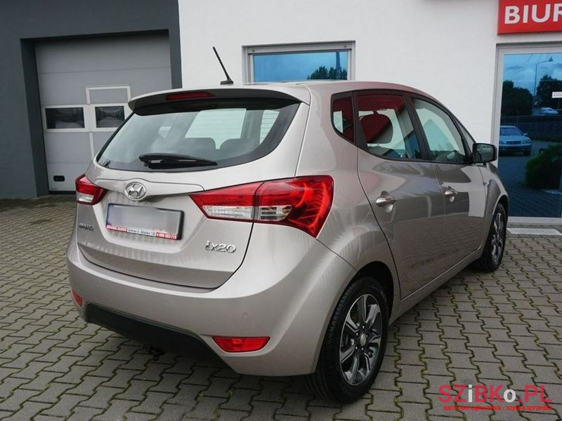 2018' Hyundai ix20 1.6 Premium photo #3