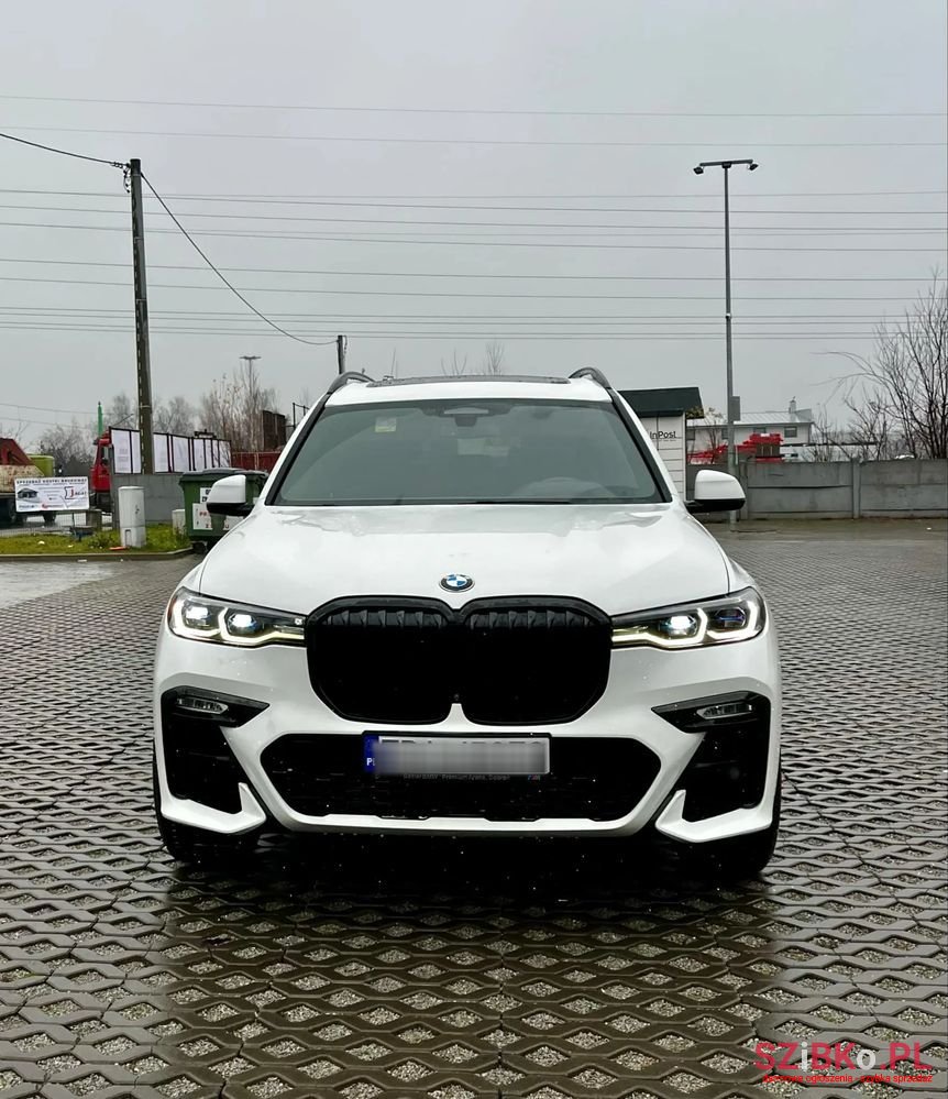 2019' BMW X7 Xdrive30D Sport photo #2