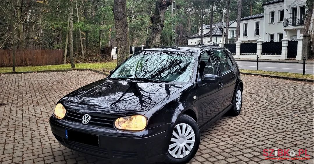 2000' Volkswagen Golf photo #1