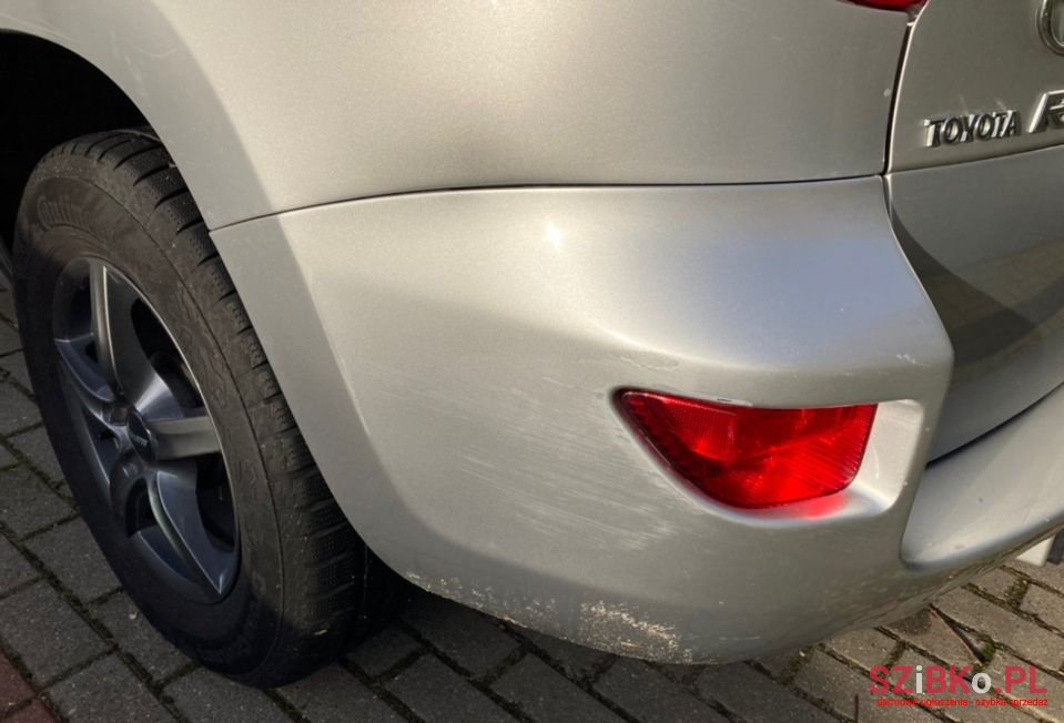 2006' Toyota RAV4 photo #3