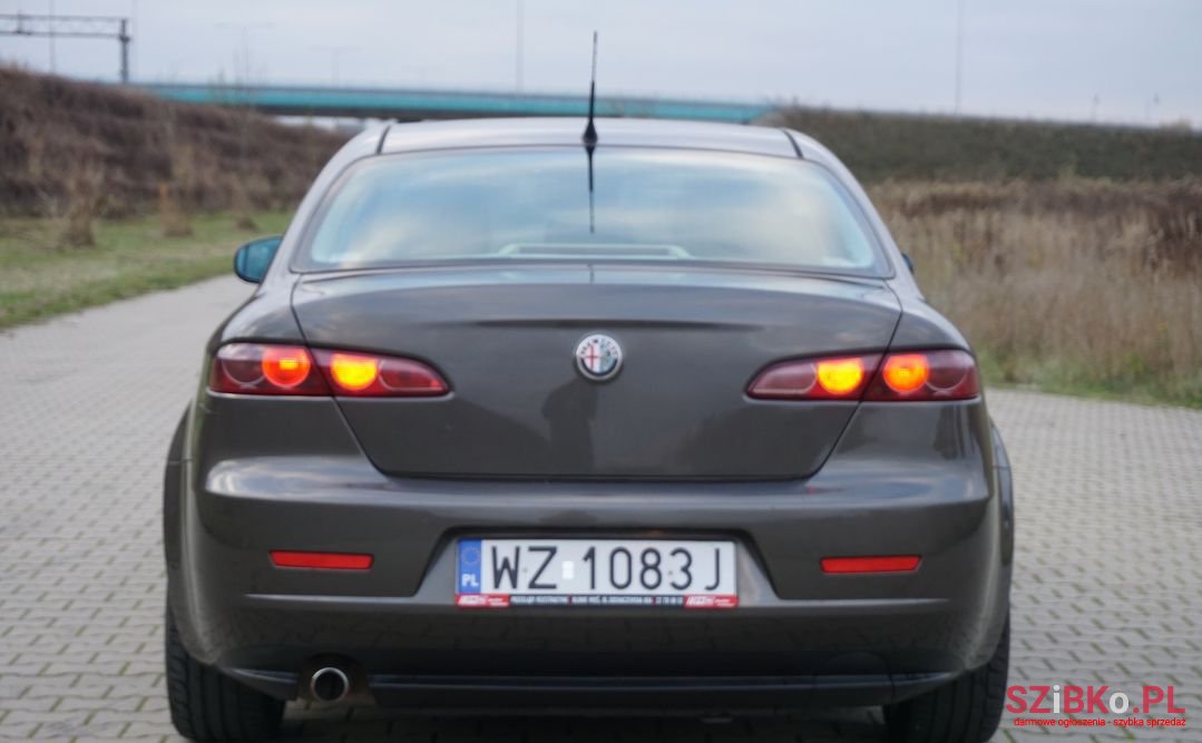 2006' Alfa Romeo 159 photo #6
