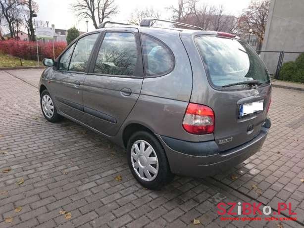 2001' Renault Megane photo #1