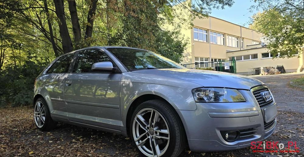 2005' Audi A3 1.6 Attraction photo #3