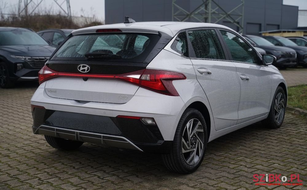 2023' Hyundai i20 photo #3