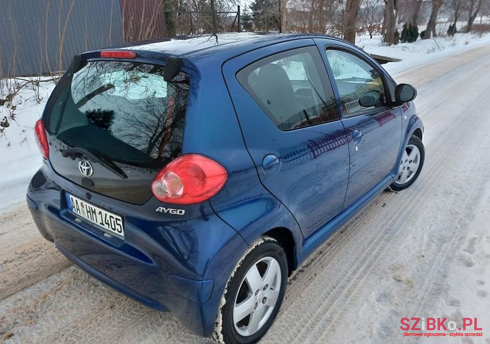 2007' Toyota Aygo photo #5