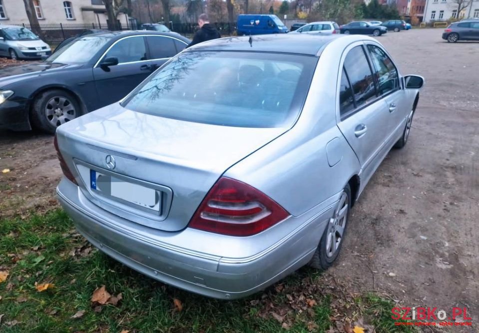 2005' Mercedes-Benz Klasa C photo #4