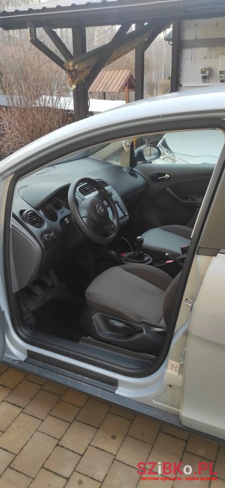 2006' SEAT Toledo photo #4