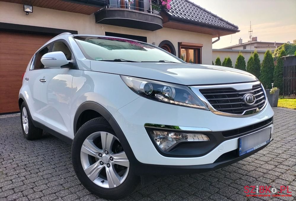 2010' Kia Sportage photo #3