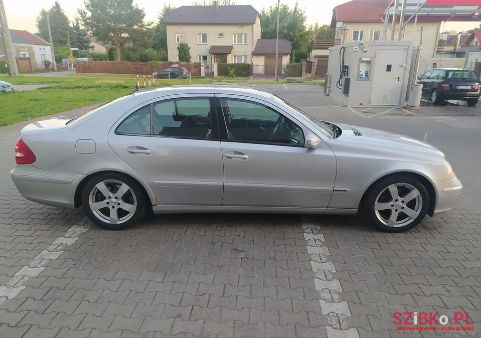 2002' Mercedes-Benz Klasa E photo #5