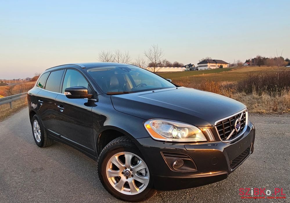 2010' Volvo Xc 60 D5 Awd Summum photo #2