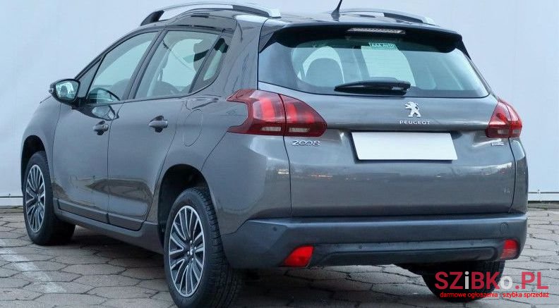2016' Peugeot 2008 photo #3