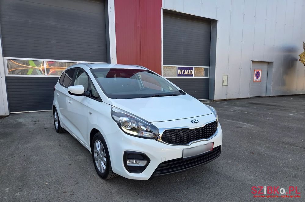 2017' Kia Carens photo #1