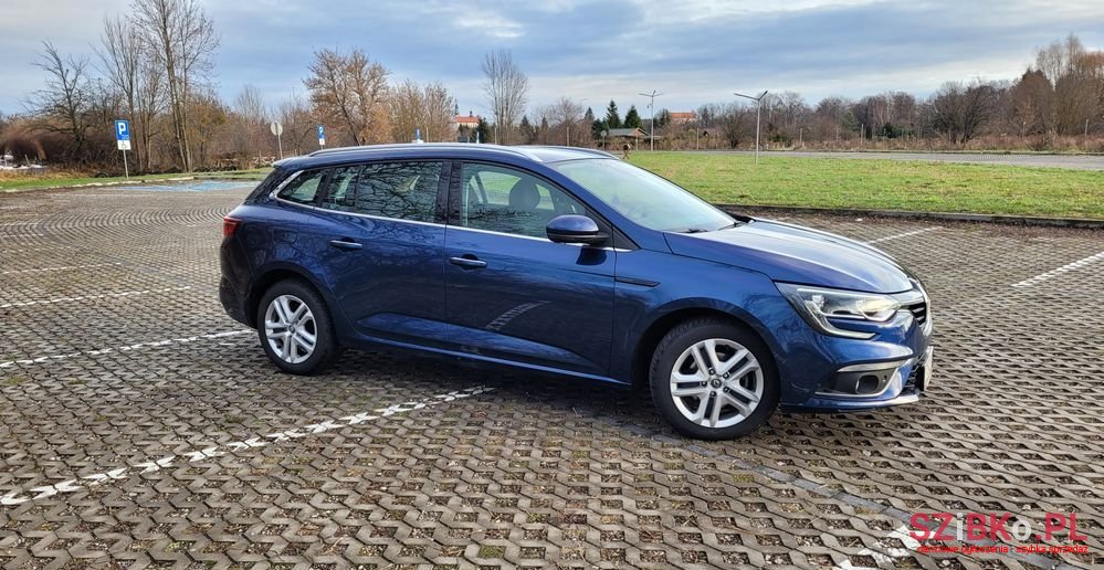 2020' Renault Megane photo #3