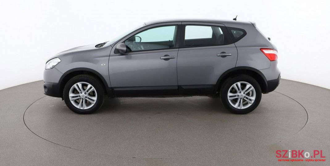 2012' Nissan Qashqai photo #2