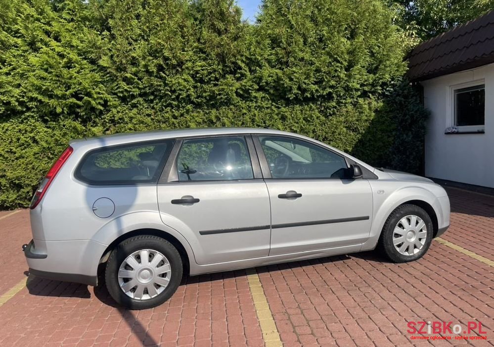 2005' Ford Focus photo #5