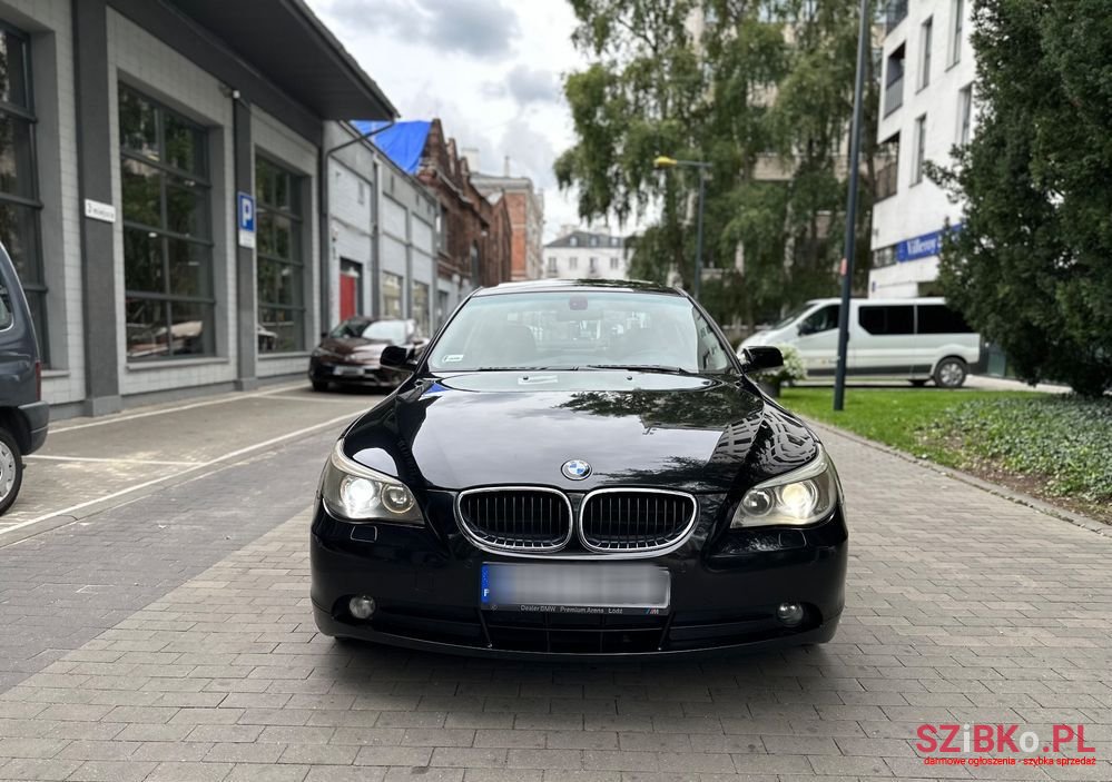 2003' BMW 5 Series 525I photo #1