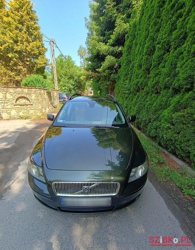 2005' Volvo V50 2.0D photo #4