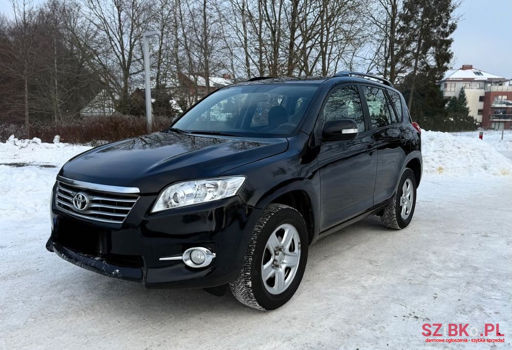 2011' Toyota RAV4 photo #3