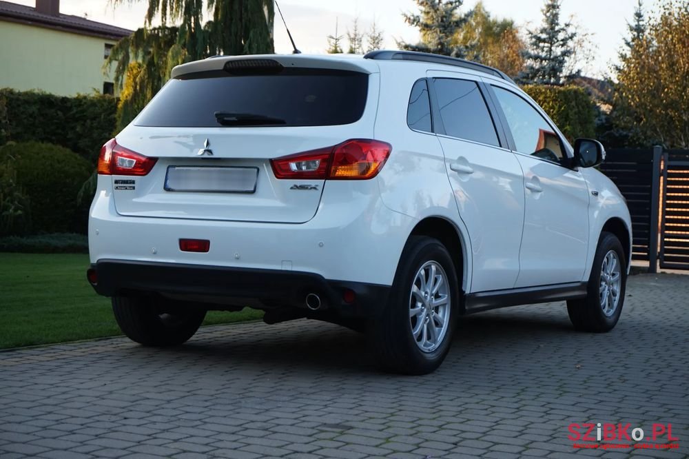 2014' Mitsubishi ASX photo #6