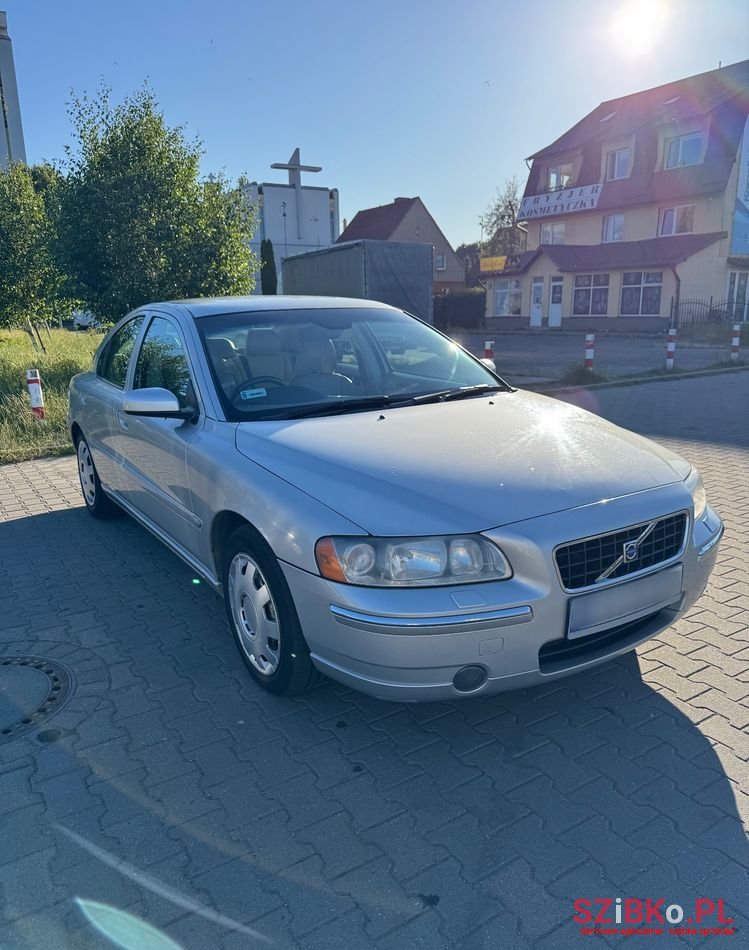 2005' Volvo S60 2.0T Summum photo #3