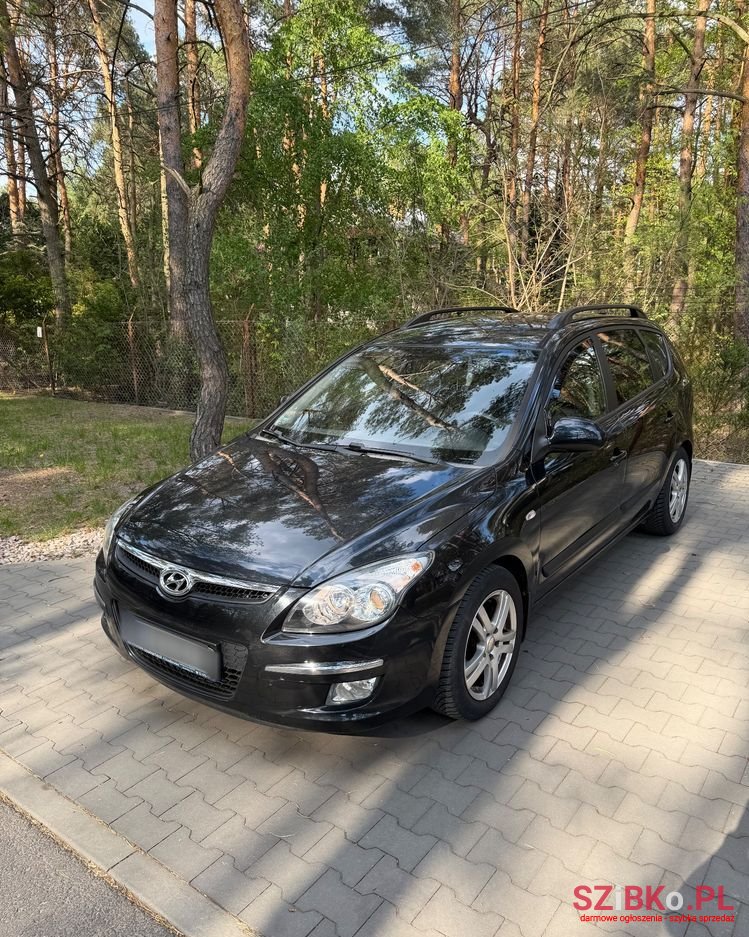 2009' Hyundai i30 1.6 Crdi Comfort photo #5