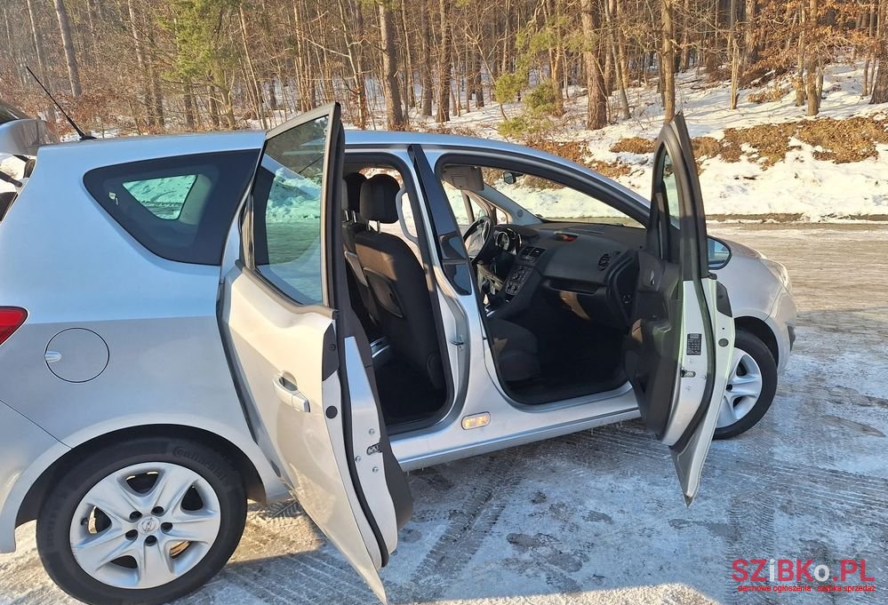 2011' Opel Meriva photo #5