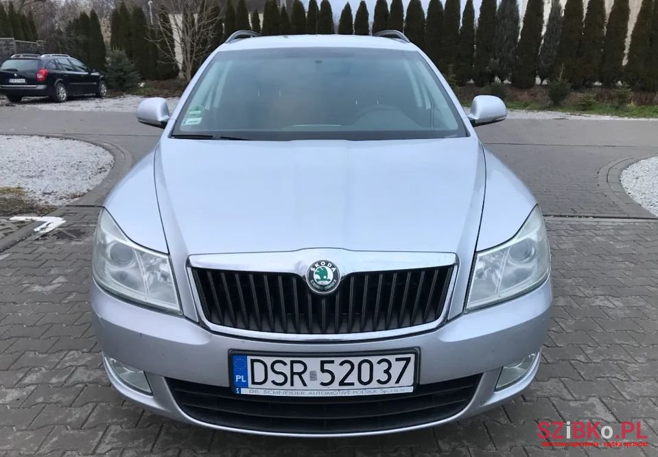2012' Skoda Octavia photo #2