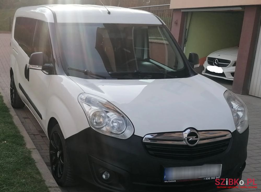 2013' Opel Combo photo #3
