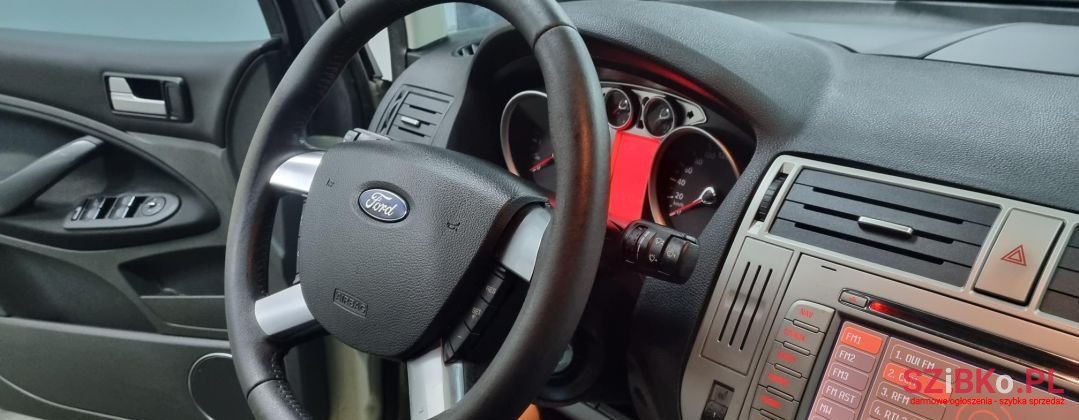 2010' Ford C-MAX photo #5