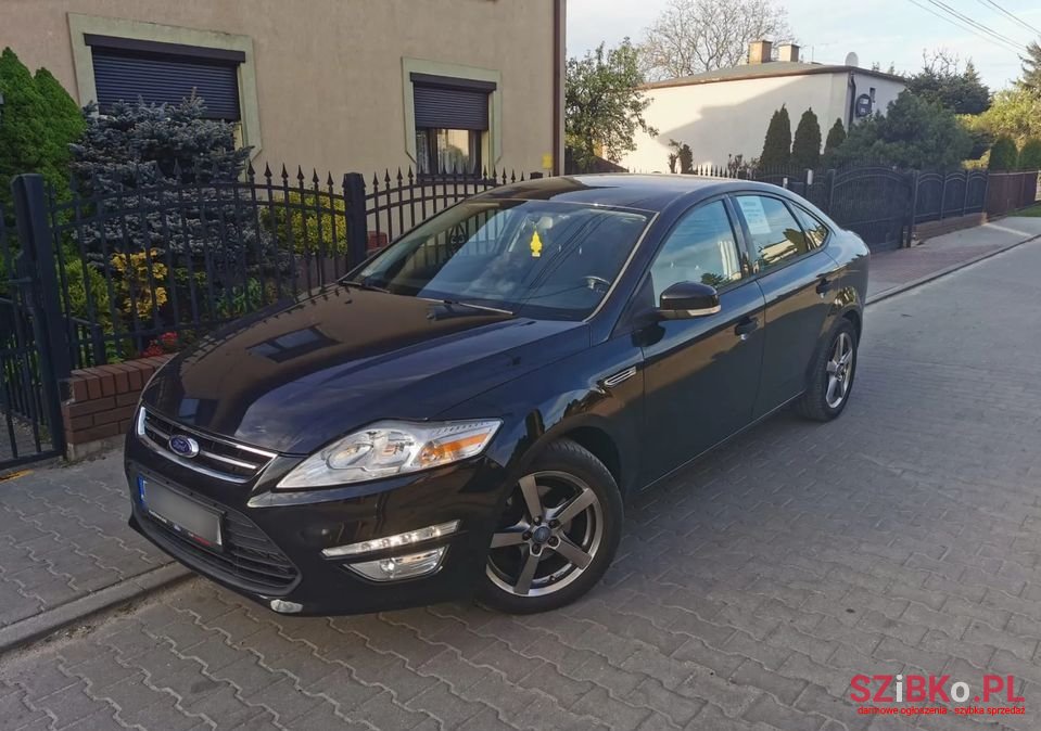2014' Ford Mondeo photo #2
