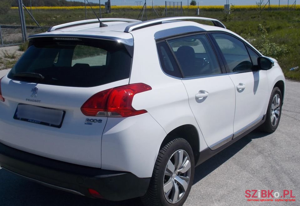 2013' Peugeot 2008 photo #6