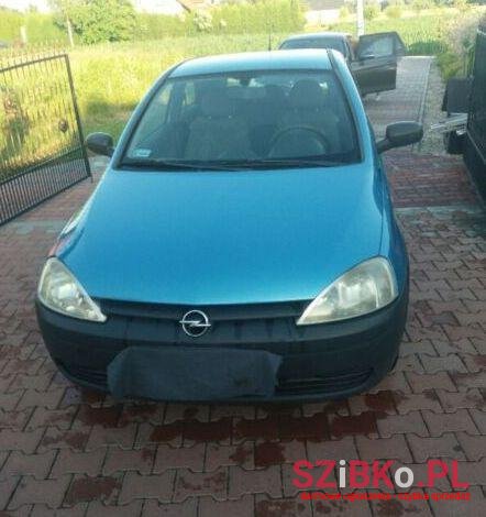 2001' Opel Corsa photo #1