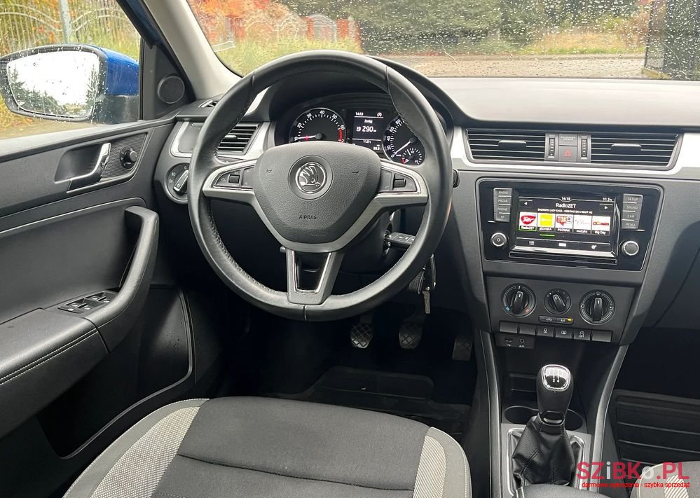 2017' Skoda Rapid 1.2 Tsi Ambition photo #6