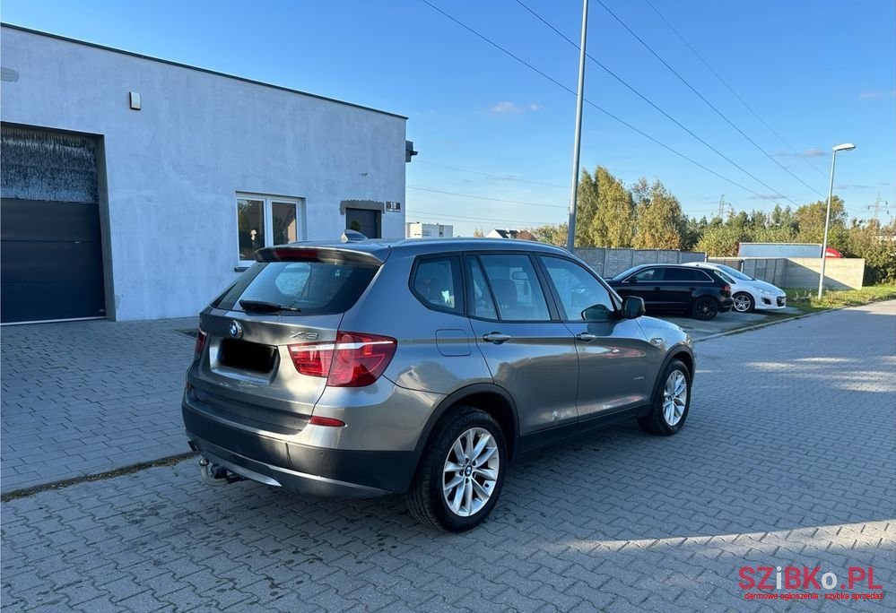 2011' BMW X3 Xdrive20D photo #1