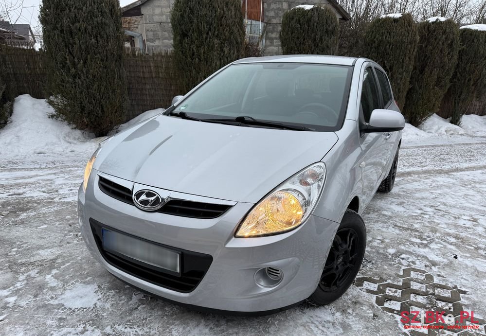 2011' Hyundai i20 1.2 Edition 20 photo #3