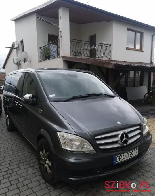 2010' Mercedes-Benz Viano photo #1