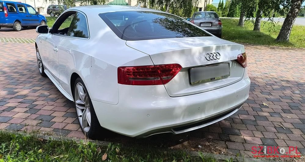 2010' Audi A5 2.0 Tfsi photo #5