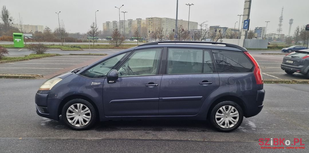 2009' Citroen C4 Grand Picasso photo #2