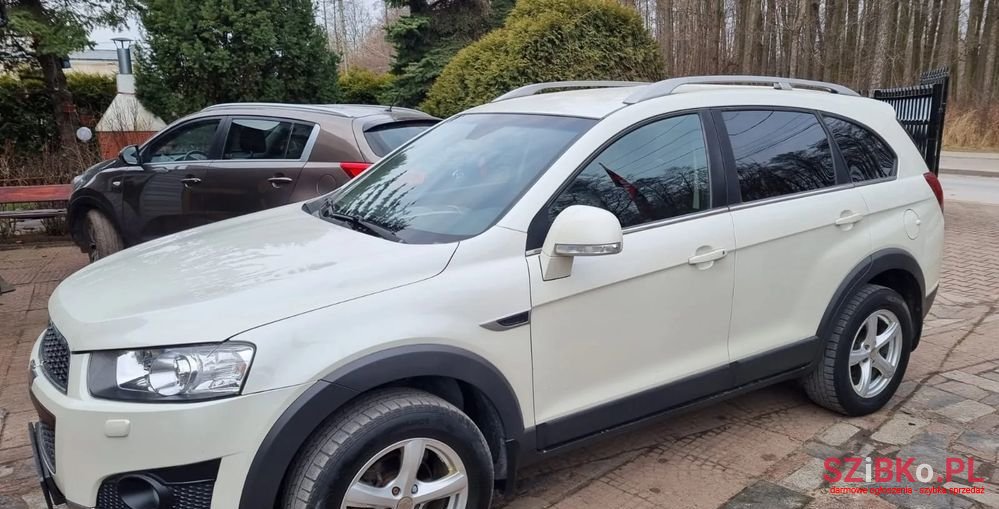 2011' Chevrolet Captiva 2.2 D Lt+ photo #3