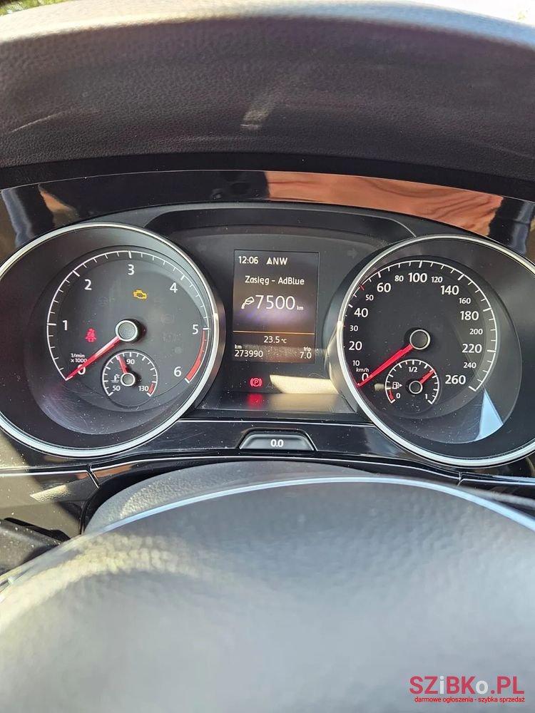 2016' Volkswagen Touran photo #6