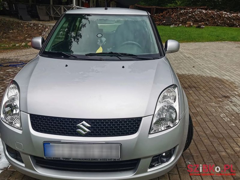 2008' Suzuki Swift 1.3 Club photo #6