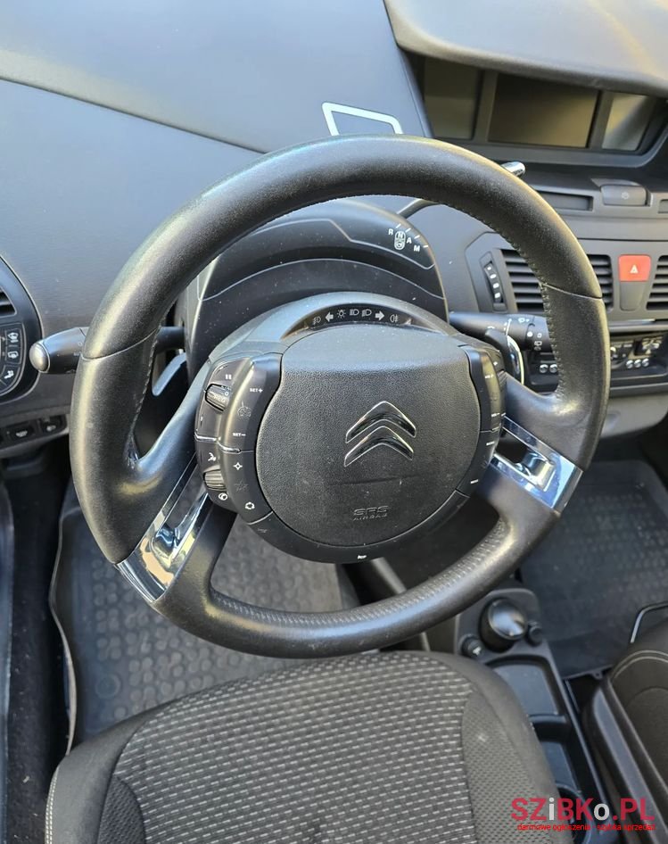 2013' Citroen C4 Picasso photo #6