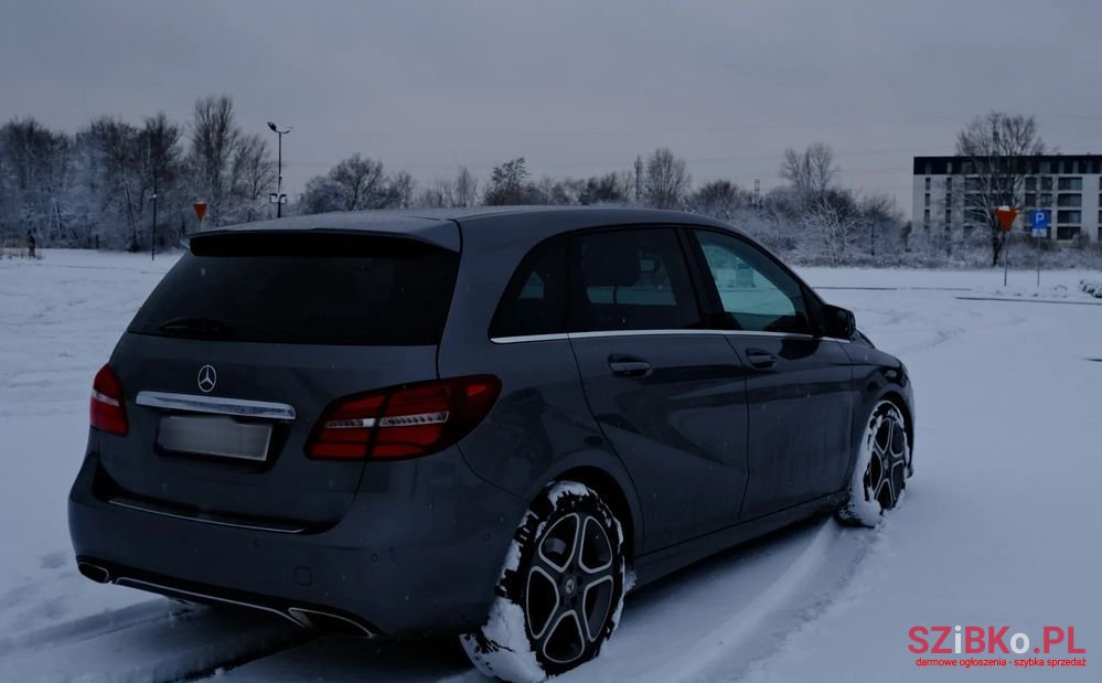 2016' Mercedes-Benz B-Class 250 4-Matic photo #4