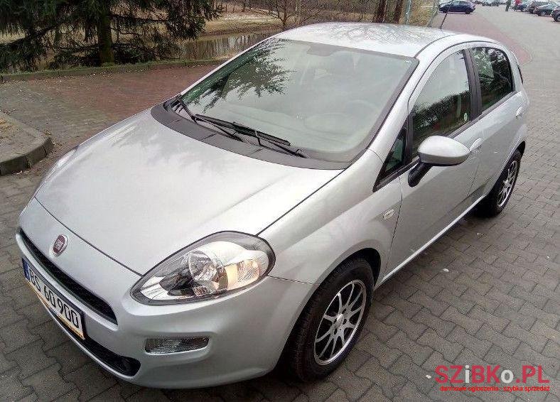 2013' Fiat Punto photo #1