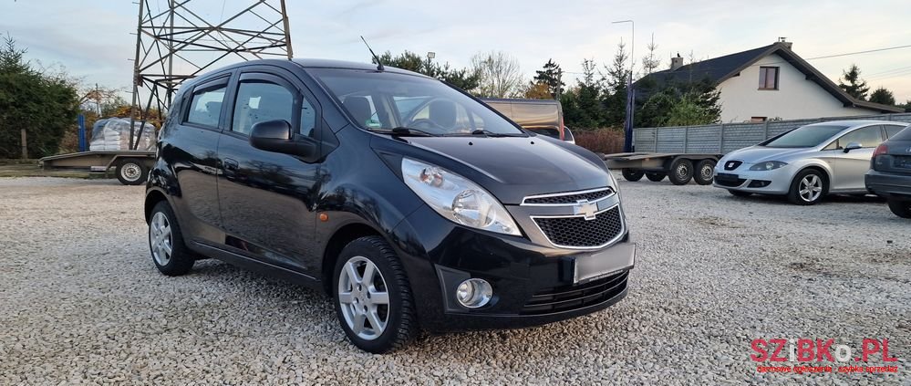 2011' Chevrolet Spark photo #2