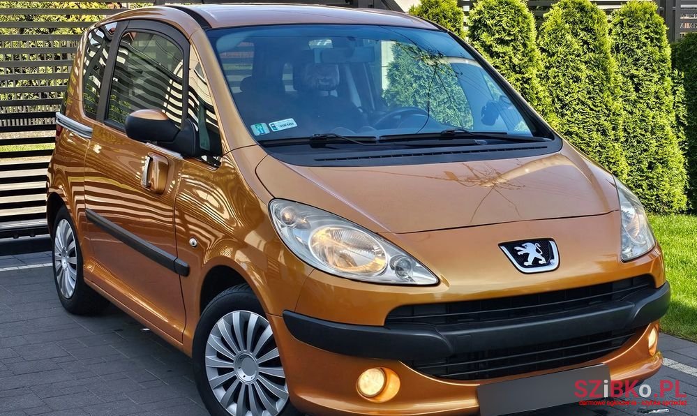 2006' Peugeot 1007 1.4 Hdi Happy photo #1
