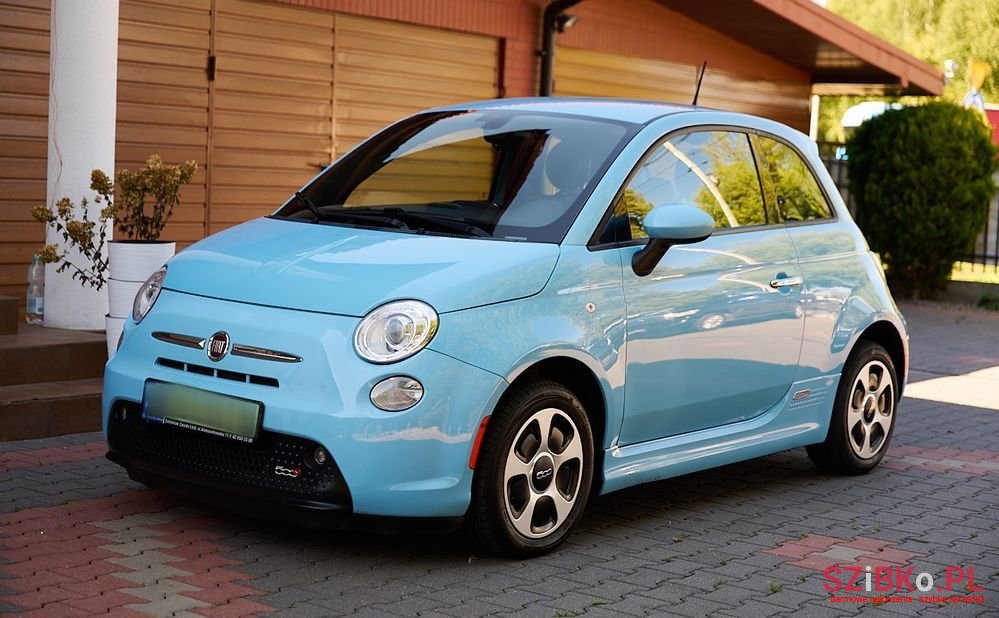 2016' Fiat 500e photo #6